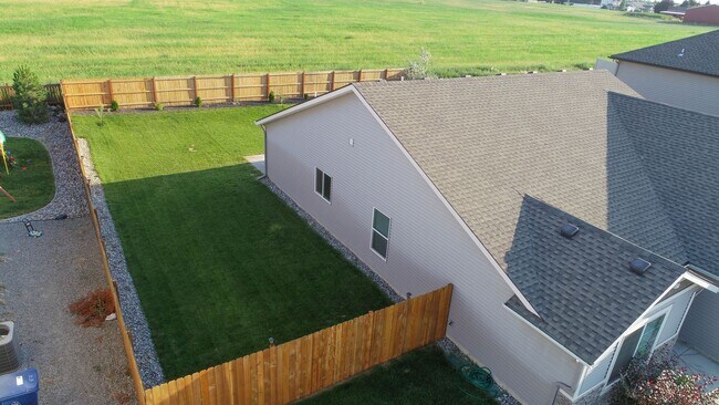 Foto del edificio - COMING SOON !! 4 Bed 2 bath 5 Mile Prairie newer home with open concept design