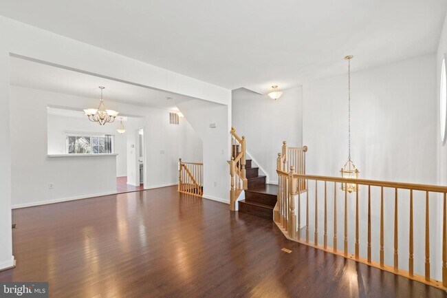 Foto del edificio - 12221 Densmore Ct
