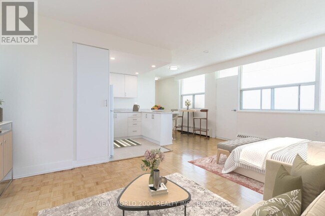 Photo du bâtiment - 908-485 EGLINTON Ave