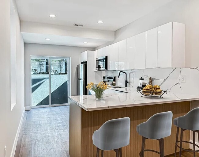 Foto del edificio - 2629 S Hicks St