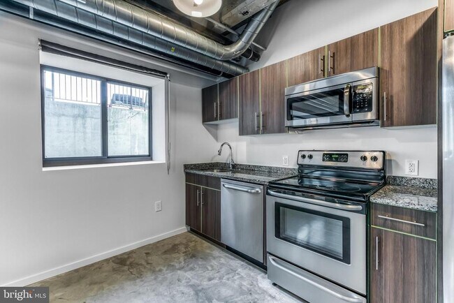Foto del edificio - 4800 Brown St