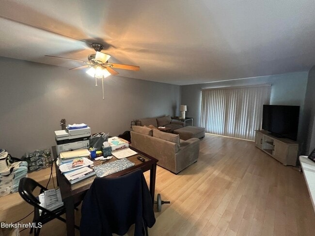 Building Photo - 1 Rolling Hills