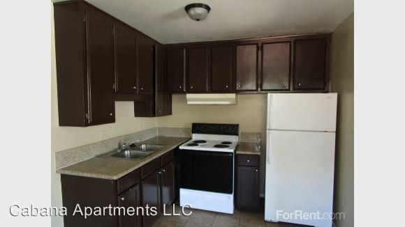 Foto del edificio - 717 Lilly Ln