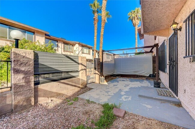 Foto del edificio - 4339 Spencer St