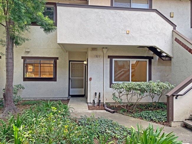 Beautifully Updated 2 Bedroom, 2 Bathroom ... - Beautifully Updated 2 Bedroom, 2 Bathroom ... House