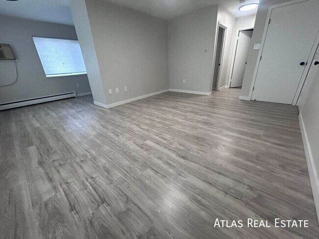 Foto del edificio - 551 S Fairfax St