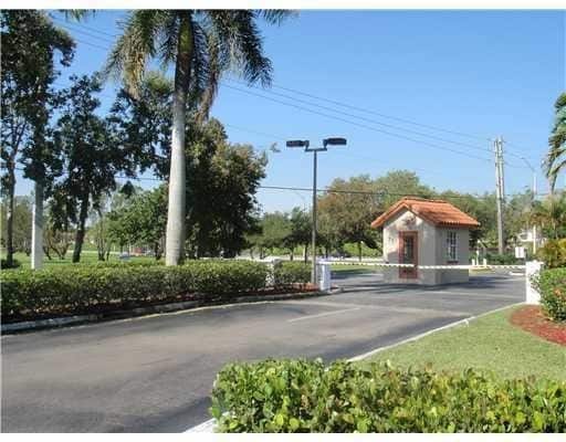 Foto del edificio - 365 SW 86th Ave