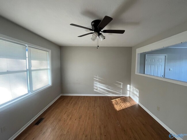 Foto del edificio - 1206 Eubanks St SW