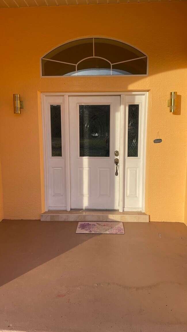 Foto del edificio - 4870 NE 64th Ave