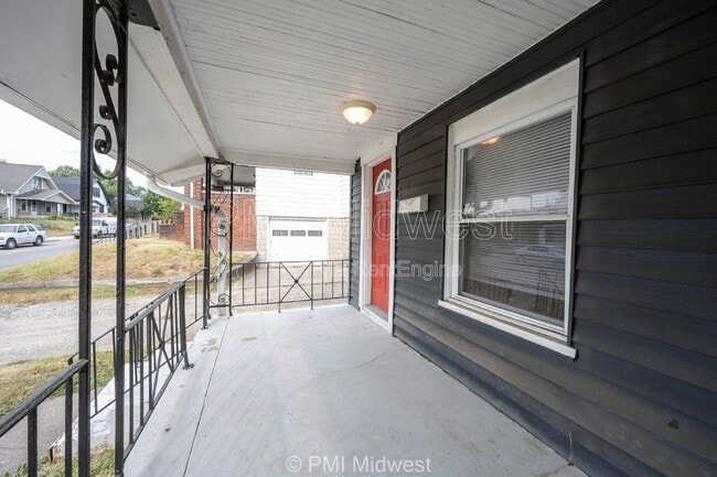 Building Photo - 944 E Minnesota St