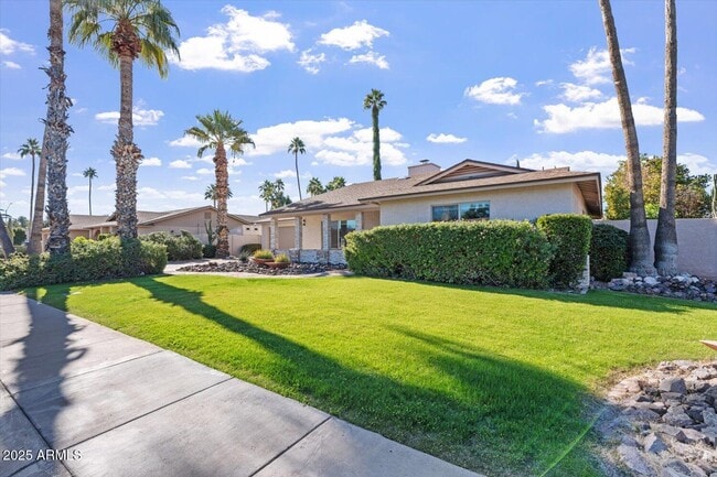 Building Photo - 8635 Via De Ln