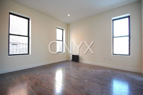 Foto del edificio - 285 Saint Nicholas Ave