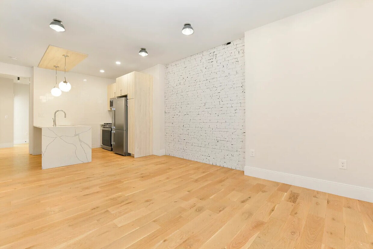 Foto principal - 200 Maverick St