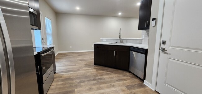 Kitchen/Dining - 10589 Brothers Ln