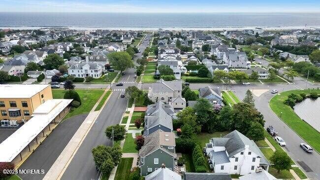 Foto del edificio - 207 Pennsylvania Ave