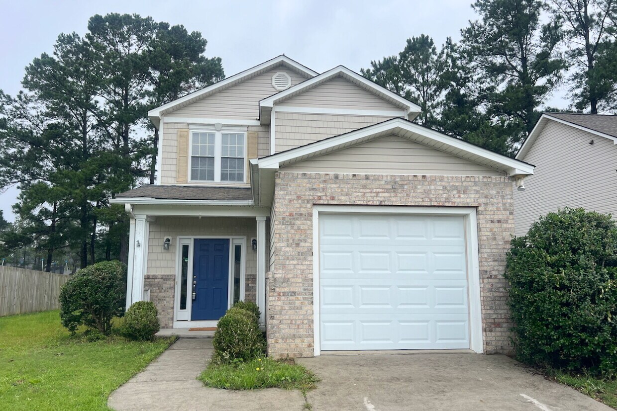 Foto principal - 1032 Lake Norman Ln