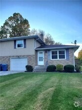 Building Photo - 2448 Twin Lakes Dr