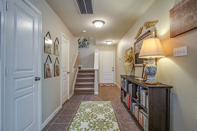 Foto del edificio - 1618 Grable Cove Ln