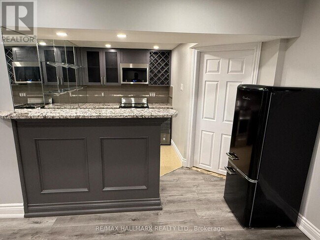 Photo du bâtiment - 94 Marbella Rd