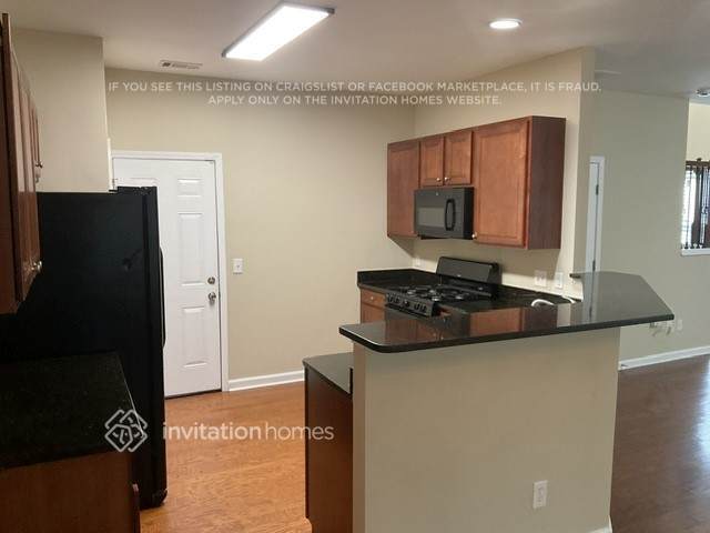 Foto del edificio - 3241 Welmingham Dr SW