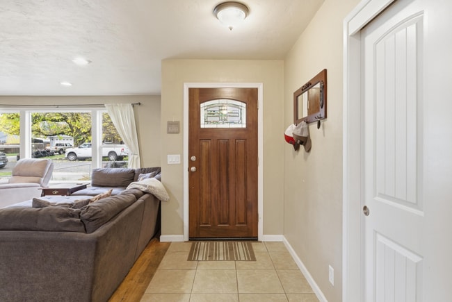 Building Photo - 836 Morrison Ave