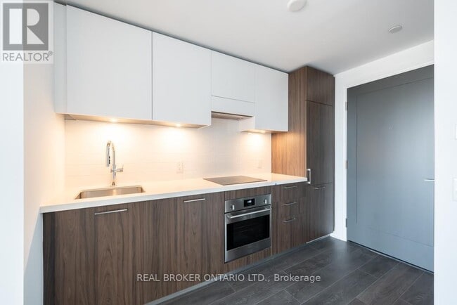 Building Photo - 33 Frederick Todd Wy