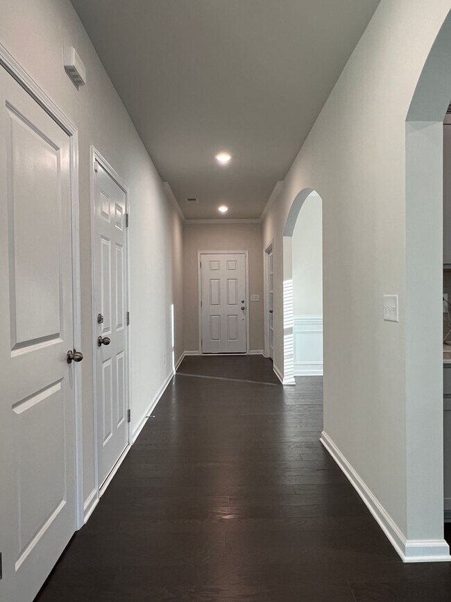 Foto del edificio - 5bd 4.5bath like brand new SFH in Palisades