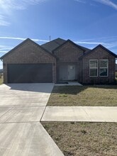 Building Photo - 513 W Gosling Isle