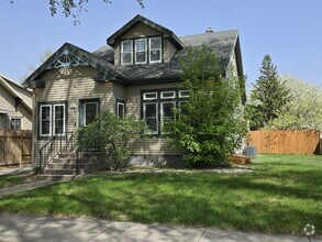 Building Photo - 1011 Cottonwood St