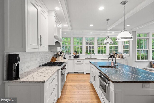 Foto del edificio - 3701 Blackthorn Ct