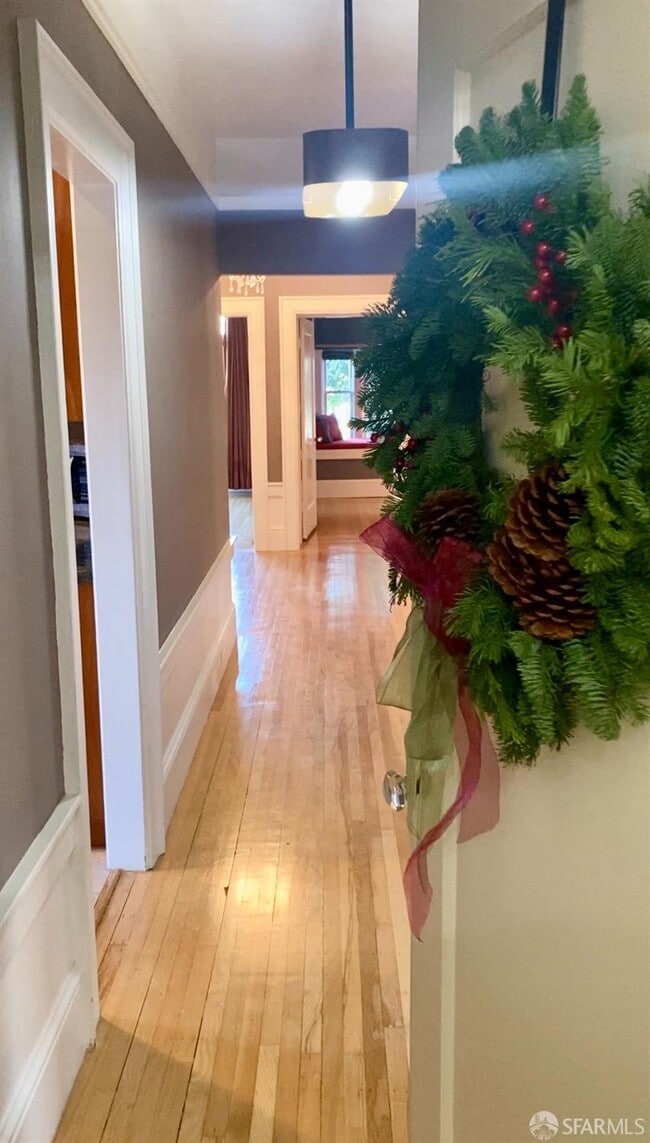 Building Photo - 189 Commonwealth Ave