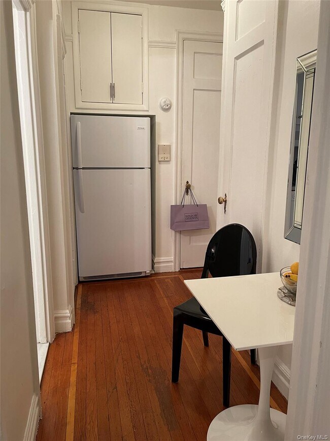 Foto del edificio - 221 E 76th St