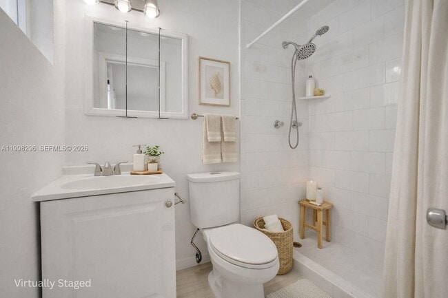 Building Photo - 877 W 33rd St