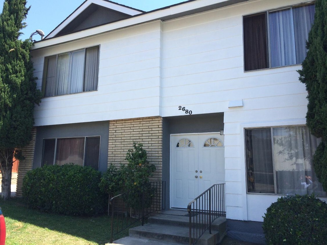 Foto principal - 2680 E 19th St