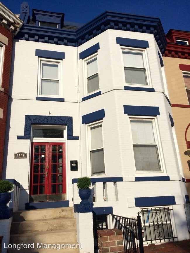 Building Photo - 1207 6th St NE