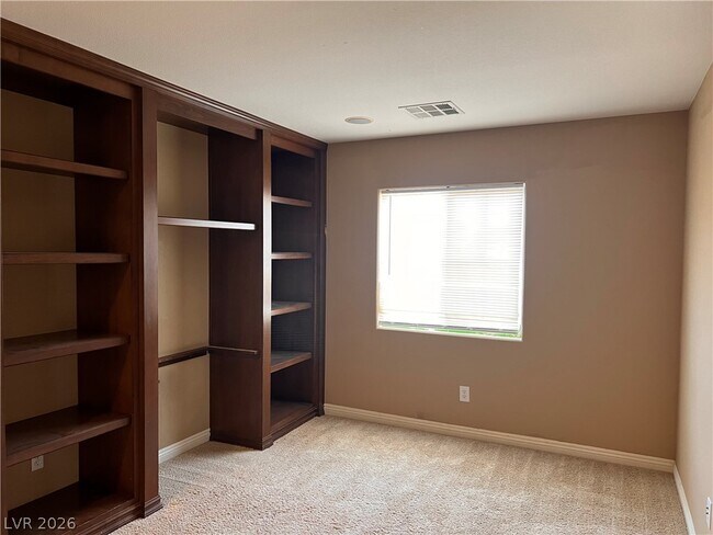 Foto del edificio - 8311 Martinborough Ave