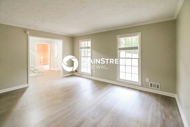 Building Photo - 4 Bedroom Pet-Friendly Home in Fayetteville, GA with Main Street Renewal