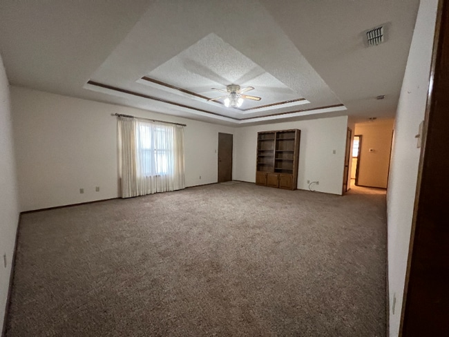 Foto del edificio - 1418 N Dwight St