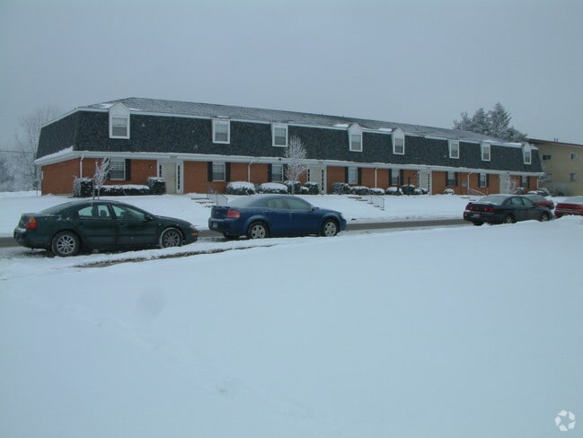 Building Photo - 3195 Valerie Arms Dr