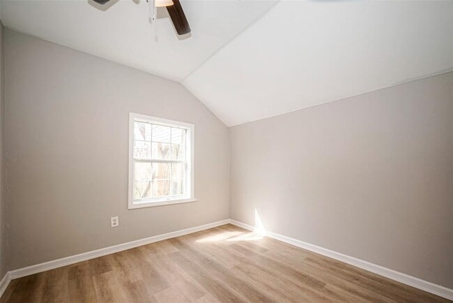 Building Photo - 7424 Rusk St