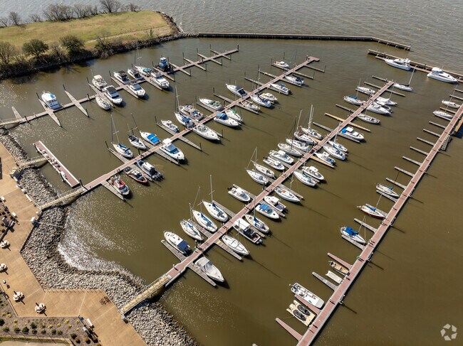 Enjoy easy access to boating on the James River.