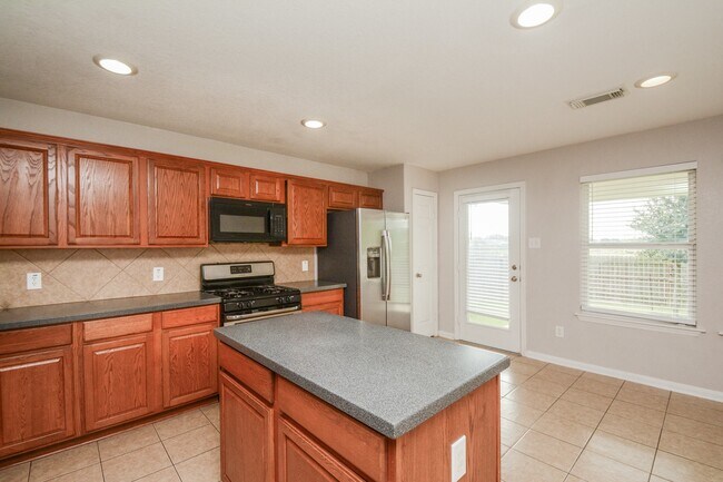 Building Photo - 21811 Black Mountain Way