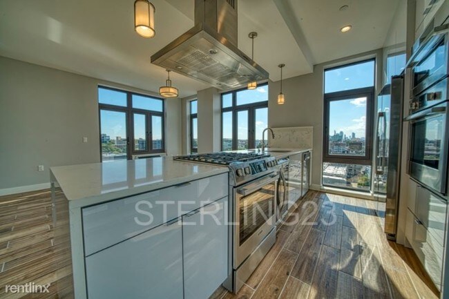 Foto del edificio - 31-10 24th Ave