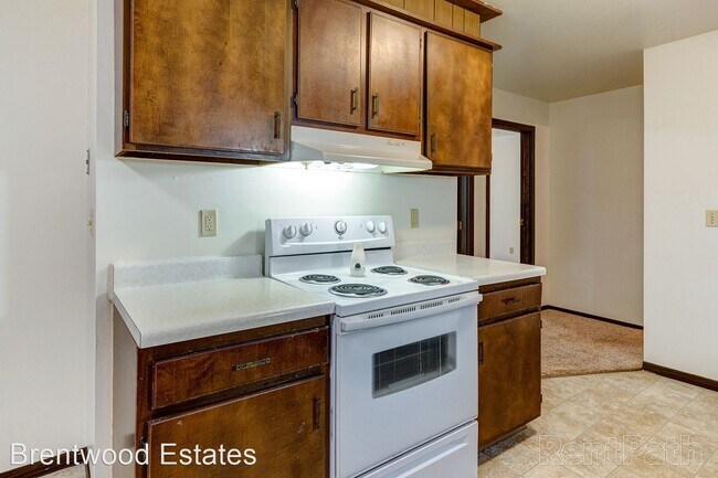 Building Photo - 3 br, 1 bath Apartment - Brentwood Estates...