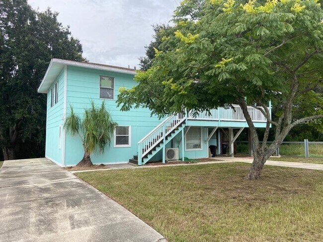 Building Photo - 367 Canal Ct