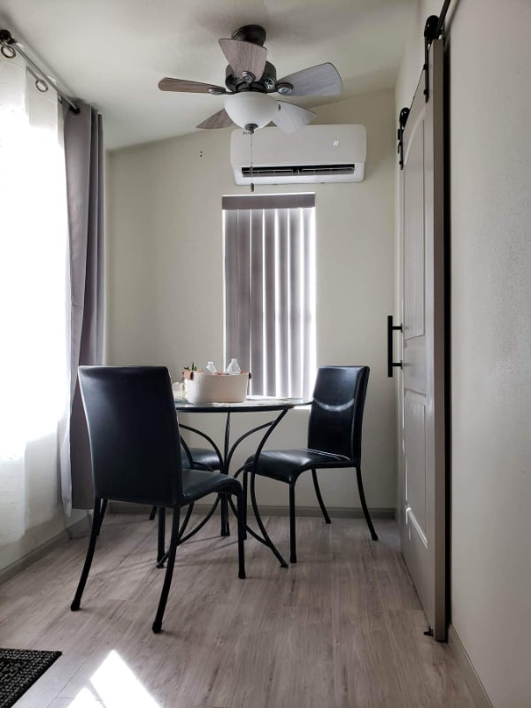 Building Photo - 10 S Fall Ave