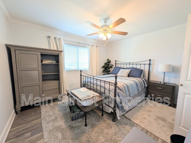 Foto del edificio - 14100 River Rd