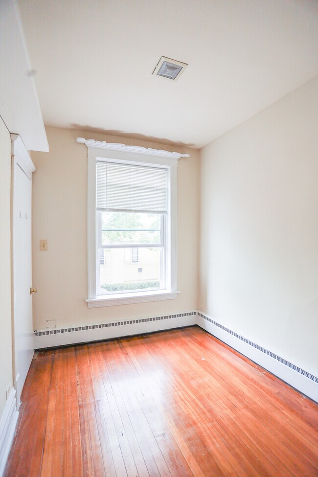 Foto del edificio - 3507 N Seminary Ave