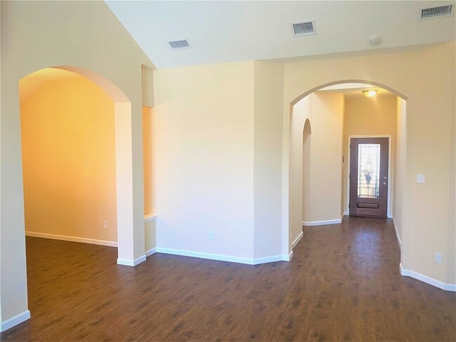 Foto del edificio - 4730 Hardwood Glen Dr