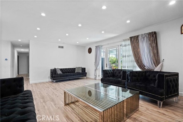 Building Photo - 17140 Stare St